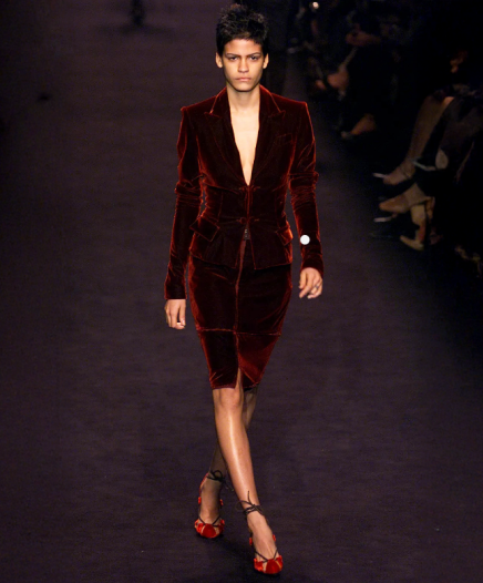 Smoking Red Velvet SS2002 Par Tom Ford