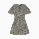 Robe A Boutons Recouverts