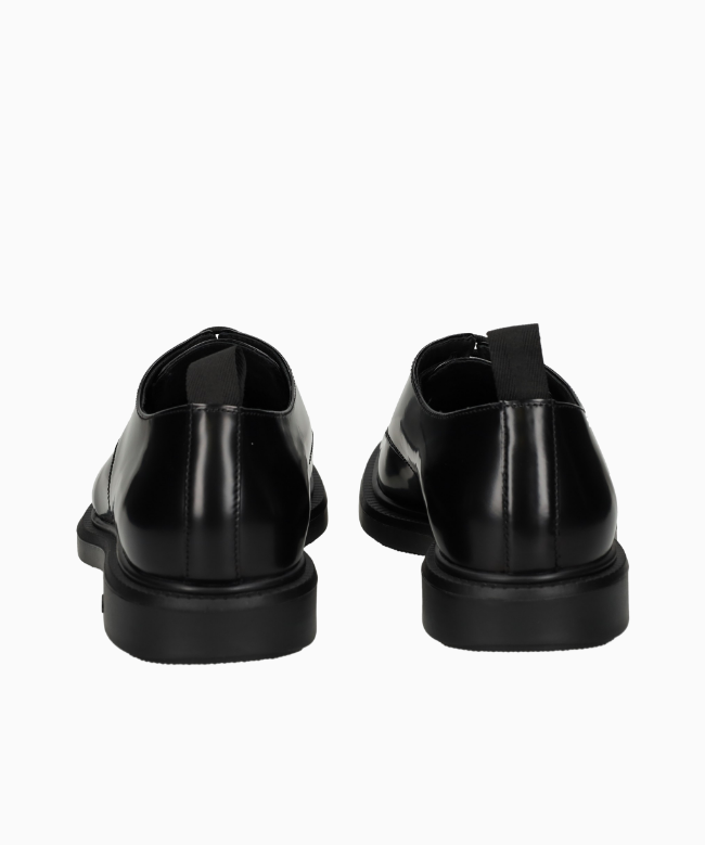 Location et Achat Chaussures Hugo Boss, modèle Derby Classique 5