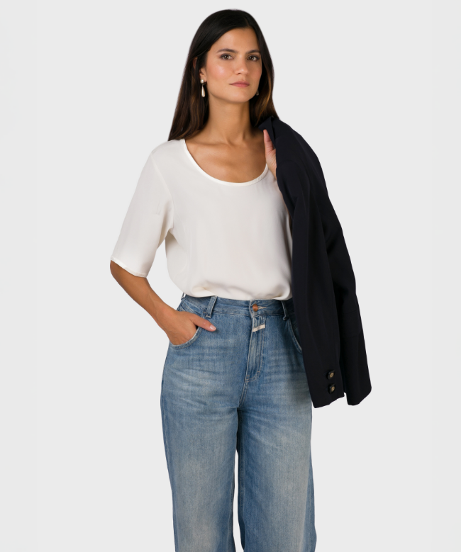 Location et Achat top Yves Saint Laurent, modèle Minimal White 2