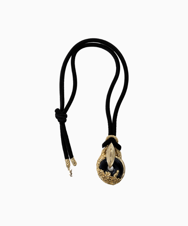 Location et Achat Collier Yves Saint Laurent, modèle Médaillon Noir et Or 1980 1