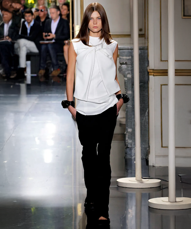 Location Top Chloé, modèle Nœud Signature