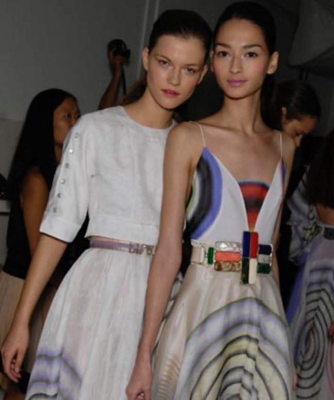 Location Robe de soirée Fendi, modèleAbstract Circle Print SS2008 by Karl Lagerfield 5