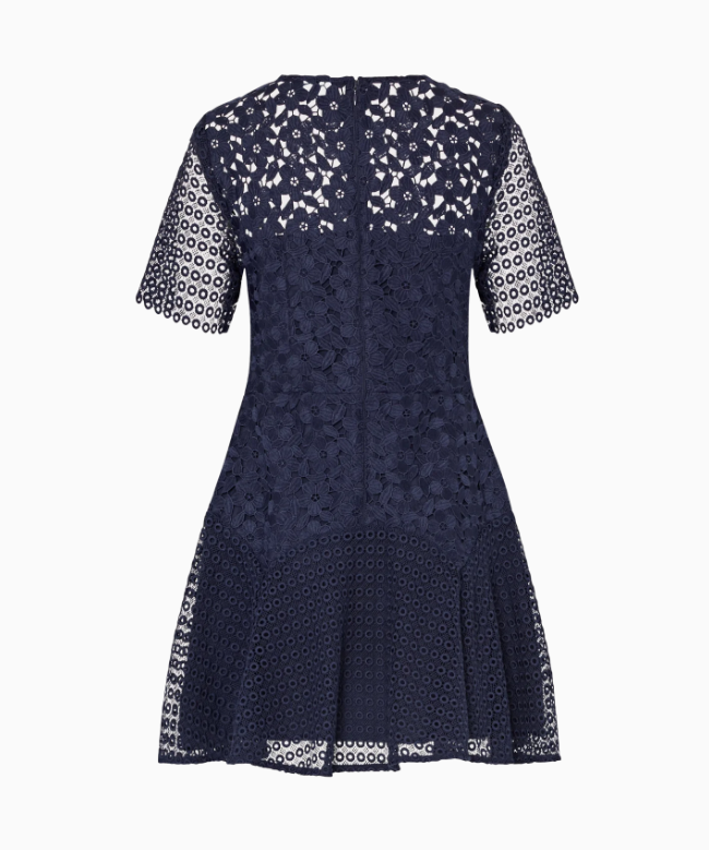 Location Robe Milly, modèle Lana Floral Navy 3