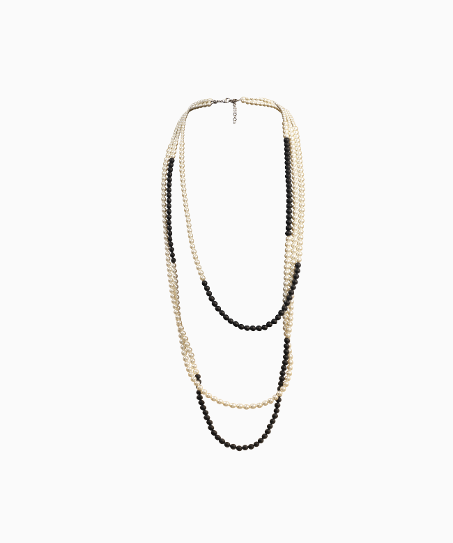 Location Sautoir Maud T Bijoux, modèle Pop Corn Black & White,