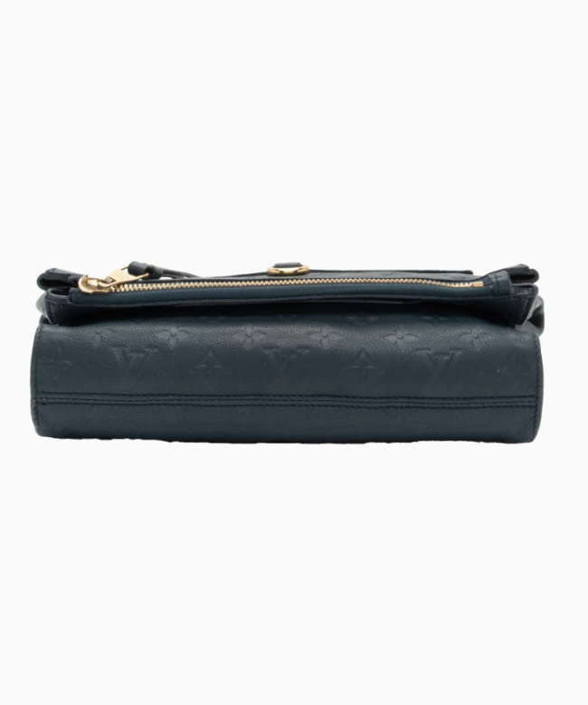 Location Sac Louis Vuitton, modèle Monogram Pétillante Clutch 4