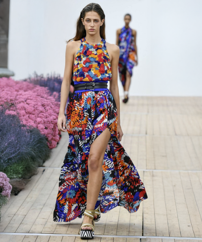 Location Robe de soirée Leonard, modèle Cola Borneo SS2018. 1