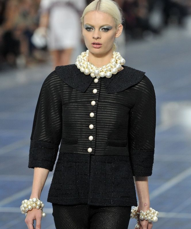 Achat Veste Chanel, modèle Tweed Peter Pan Spring 2013 3