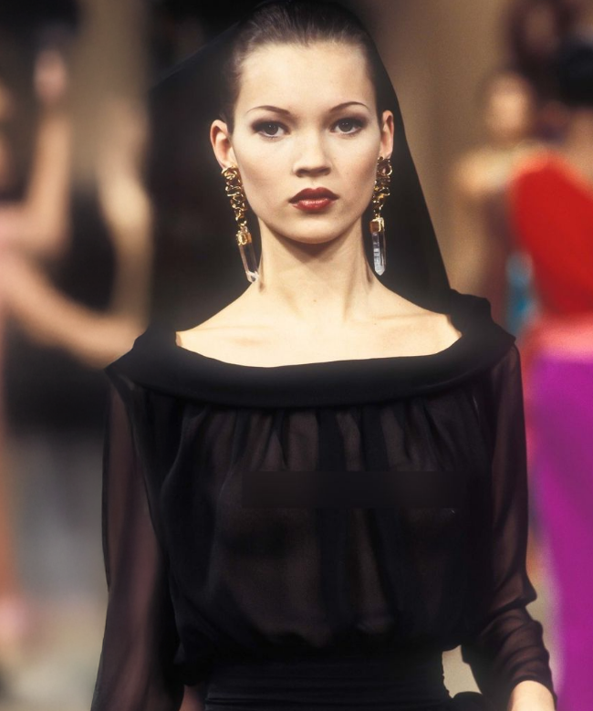 Location et Achat Top Yves Saint Laurent, modèle Mousseline Noire 3