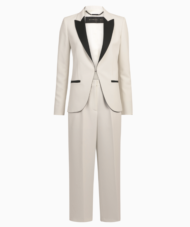 Location smoking Barbara Bui, modèle Châle Noir Resort 2017 2