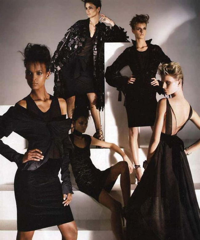 Location ensemble Yves Saint Laurent, modèle Noir Obsession. 6