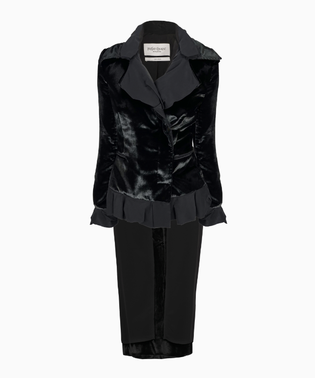 Location ensemble Yves Saint Laurent, modèle Noir Obsession. 2