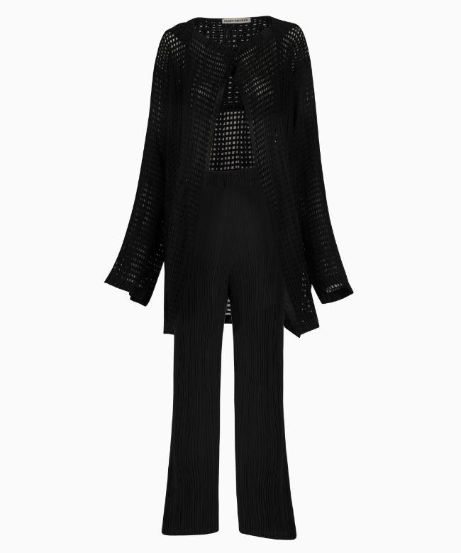 Location Ensemble Issey Miyake, modèle Linear Echo SS1996 2