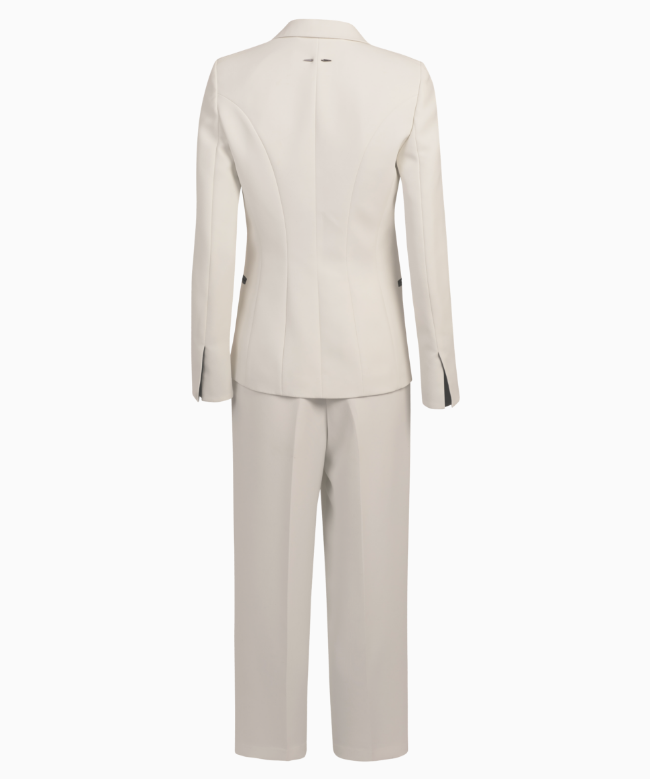 Location smoking Barbara Bui, modèle Châle Noir Resort 2017 3