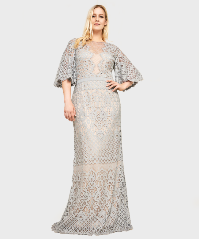 Location Robe de soirée dentelle TADASHI SHOJI. Le créateur japonais signe une robe longue d'inspiration estivale grâce à sa couleur douce. 1