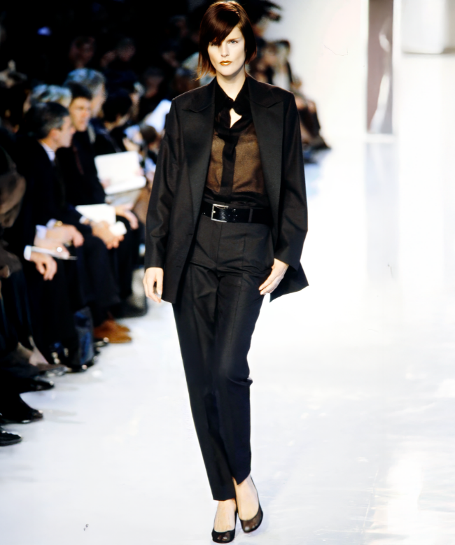 Location et Achat Ensemble Yves Saint Laurent, modèle Blazer noir classique structuré FW2000 1