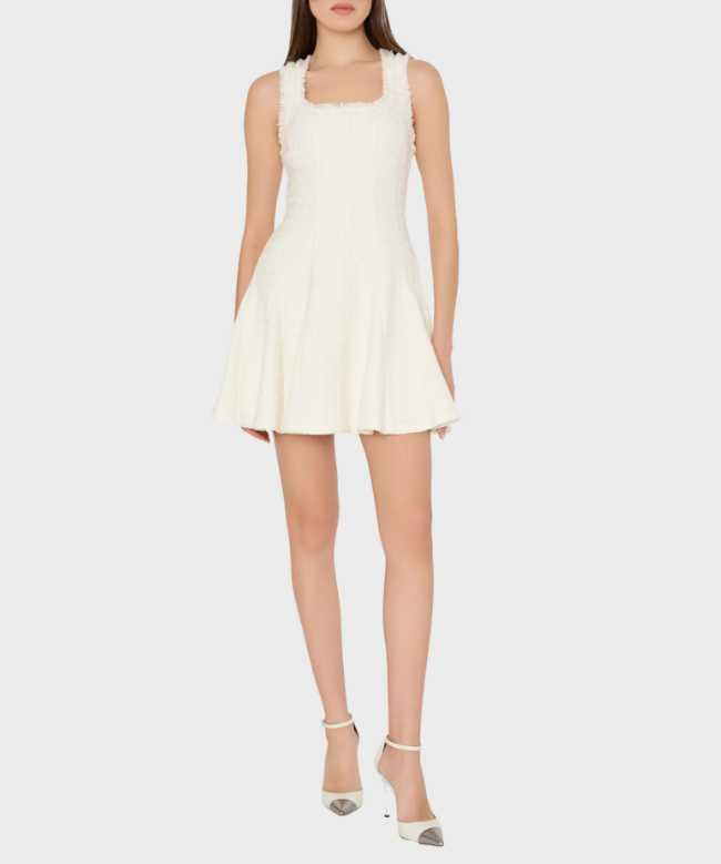 Location Robe Milly, modèle Juniper White 2