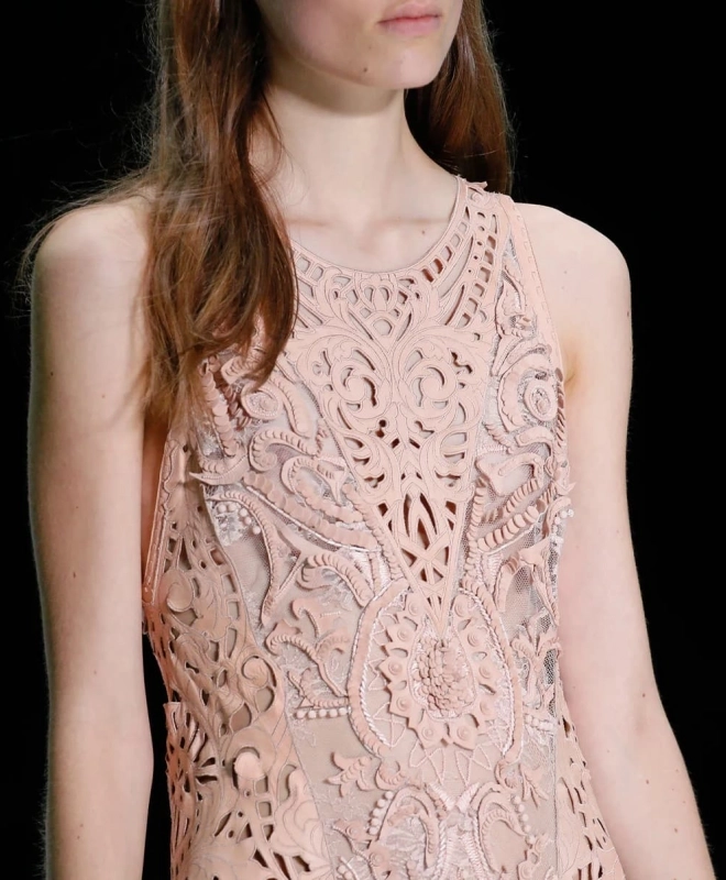 Location Robe de soirée Roberto Cavalli, modèle Nude Dentelle V 3