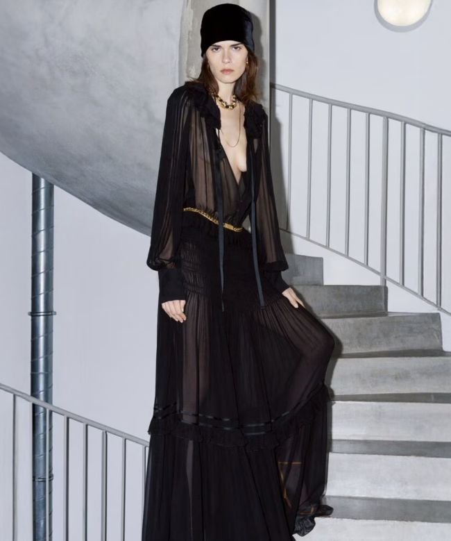 Location & Achat Robe Yves Saint Laurent, modèle Lavallière SS2024 2