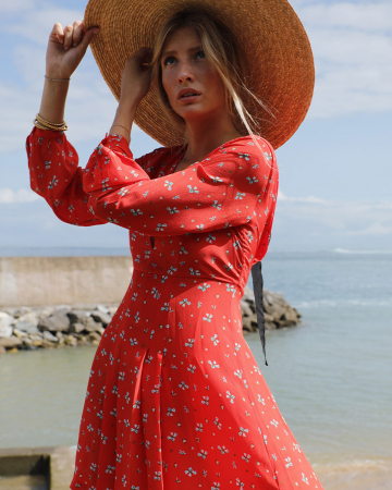 Robe Gemma Red Ditsy Thorn