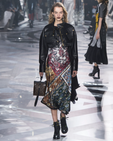 Robe Silk FW2016 par Nicolas Ghesquière