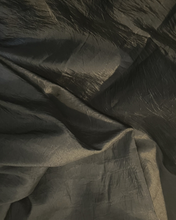 Étole Noire Effet Froissée