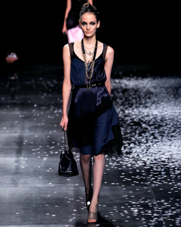 Robe Nuit Parisienne SS 2013 By Peter Copping