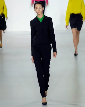 Ensemble Tailoring Minimaliste Noir Circa 2019